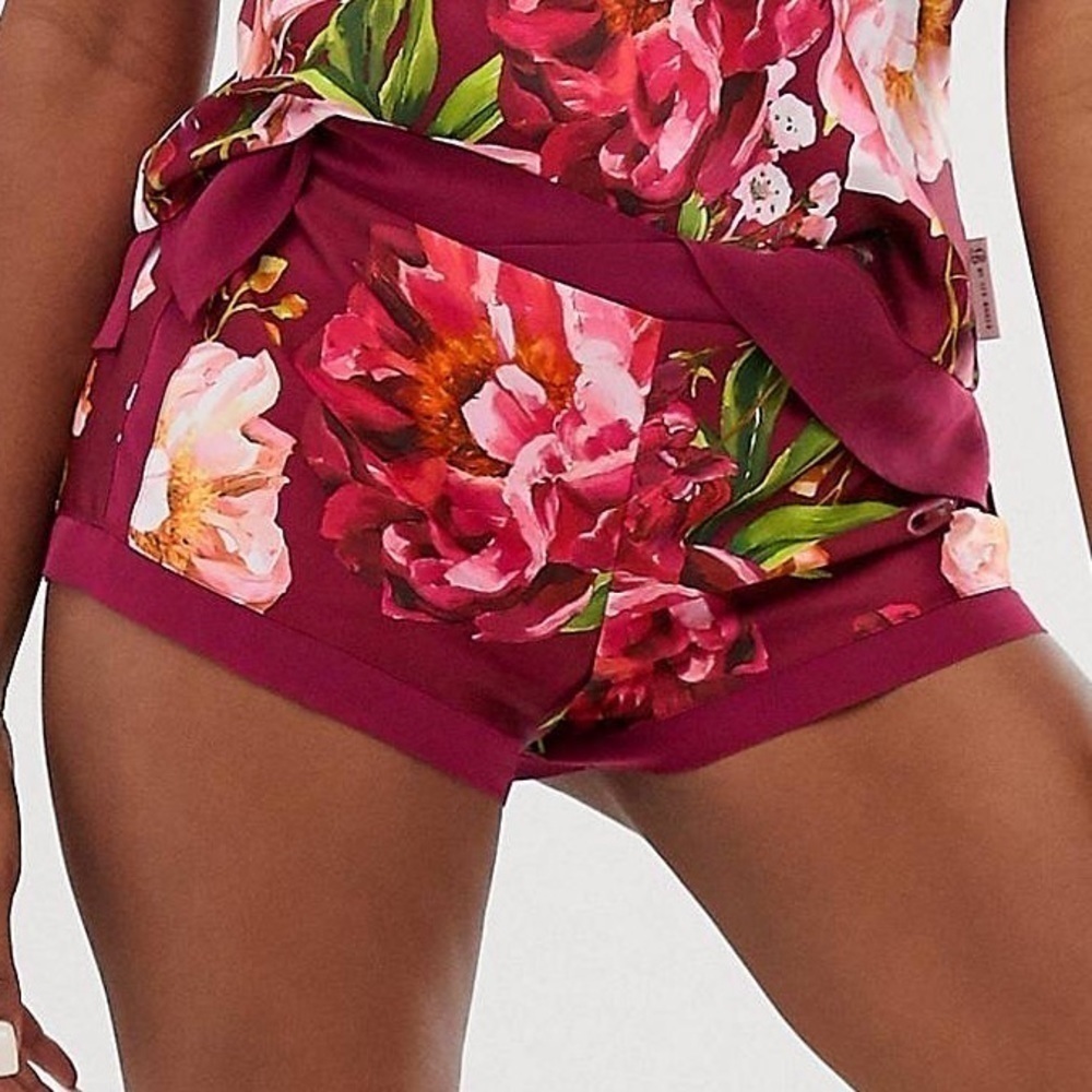 B by Ted Baker Sz 8 Serenity satin pyjama short in pink